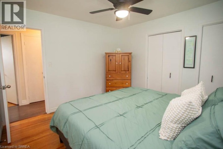 Photo 14 at 41 Pinehill Drive, Oakhill Dr, Brantford