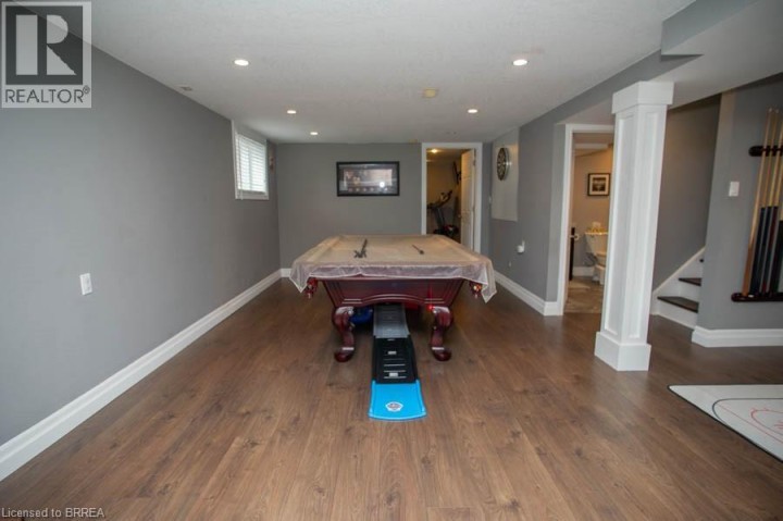 Photo 21 at 41 Pinehill Drive, Oakhill Dr, Brantford
