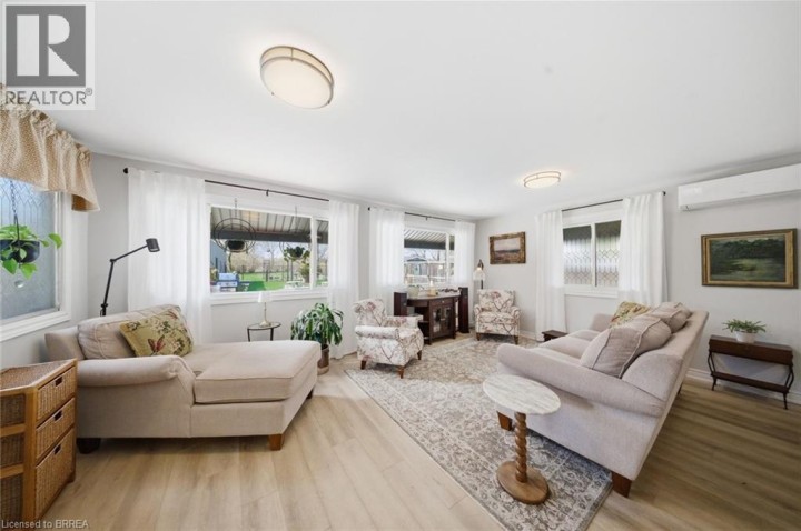 Photo 10 at 116 Eagle Avenue, Eagle Place West, Brantford