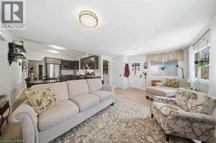 Photo 11 at 116 Eagle Avenue, Eagle Place West, Brantford