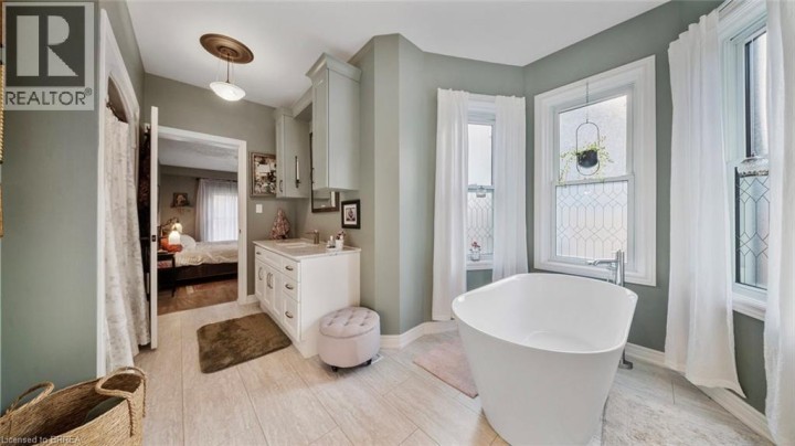 Photo 22 at 116 Eagle Avenue, Eagle Place West, Brantford