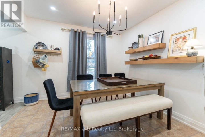 Photo 12 at 6 Camdon Court, Tillsonburg