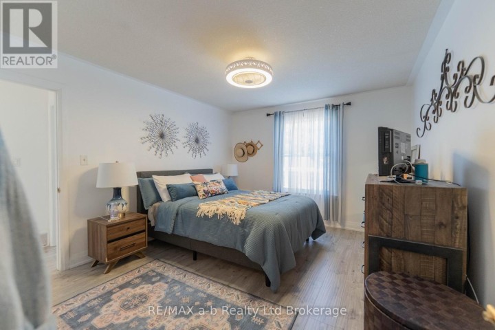 Photo 23 at 6 Camdon Court, Tillsonburg