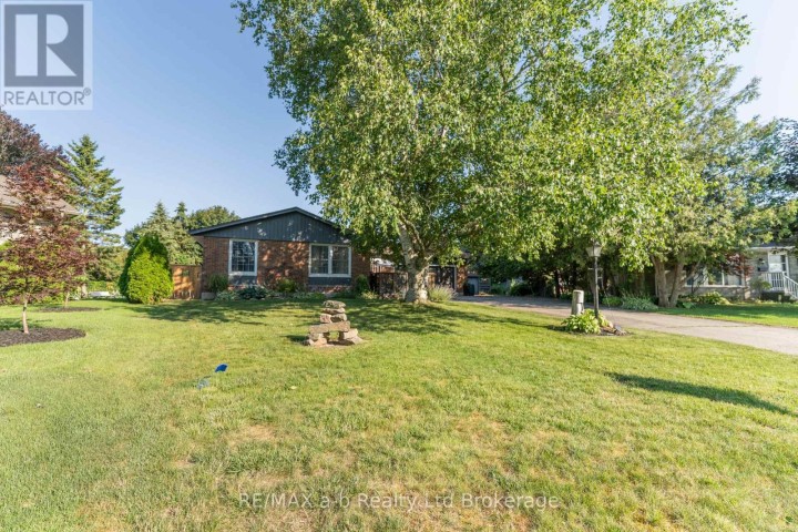 Photo 3 at 6 Camdon Court, Tillsonburg