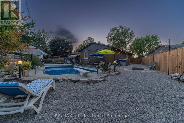 Photo 30 at 6 Camdon Court, Tillsonburg