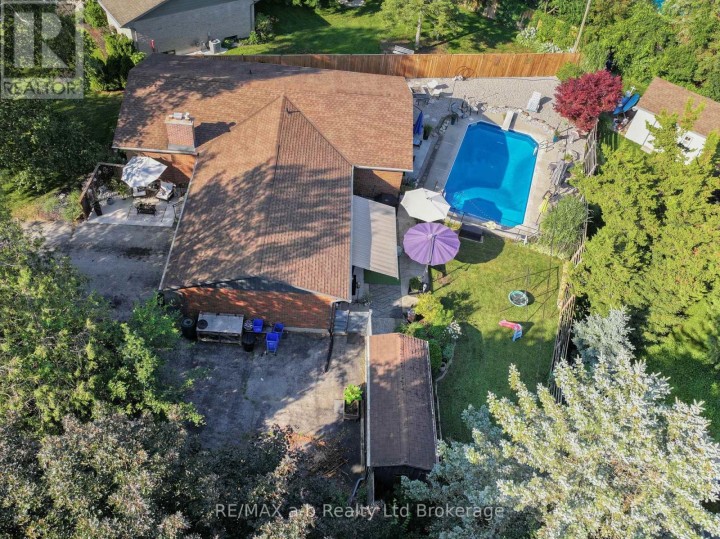 Photo 44 at 6 Camdon Court, Tillsonburg