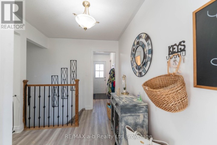 Photo 5 at 6 Camdon Court, Tillsonburg