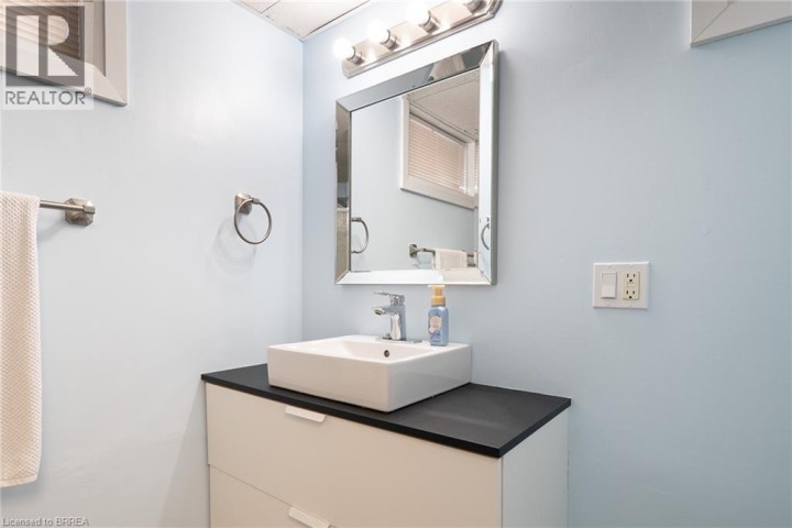 Photo 26 at 22 Burwell Street, Holmedale, Brantford