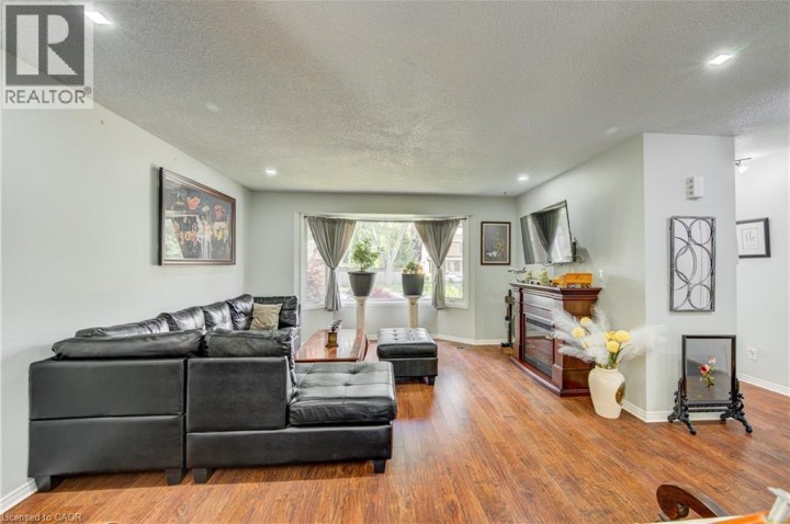 Photo 8 at 95 Allen Street, Tillsonburg