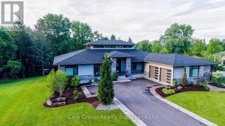 Photo 1 at 8 Pittock Park Road, Woodstock - North, Woodstock