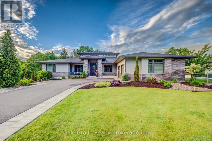 Photo 2 at 8 Pittock Park Road, Woodstock - North, Woodstock