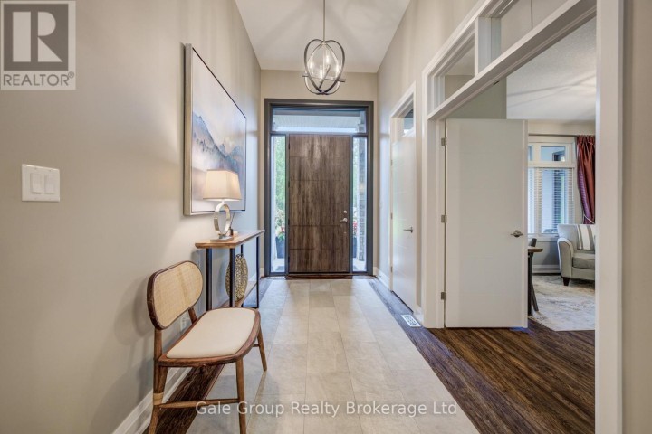 Photo 4 at 8 Pittock Park Road, Woodstock - North, Woodstock