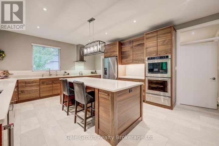 Photo 9 at 8 Pittock Park Road, Woodstock - North, Woodstock