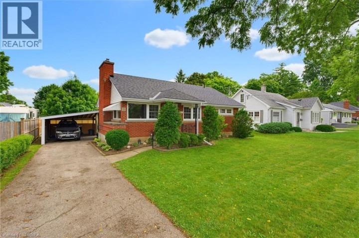 Photo 1 at 84 W Dundas Street, Innerkip (Victoria Park), Woodstock