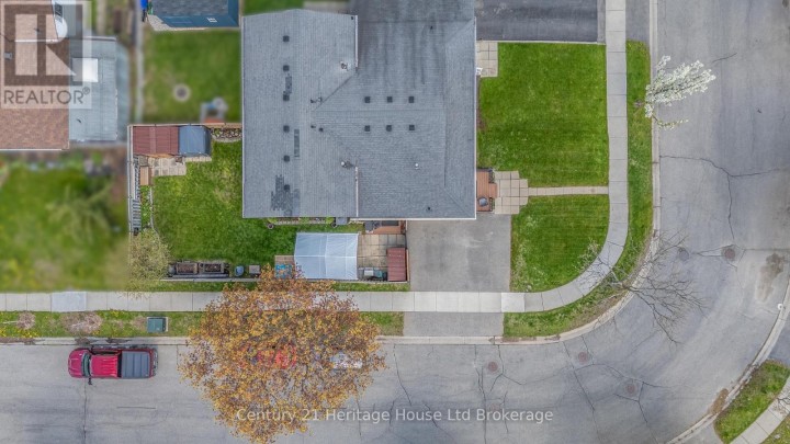 Photo 24 at 33 Inverness Street, Brantford