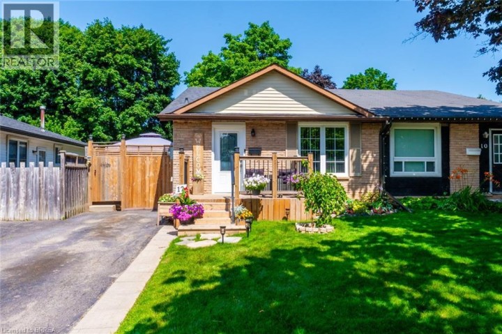 Photo 4 at 12 Ponytrail Drive, Lynden Hills, Brantford