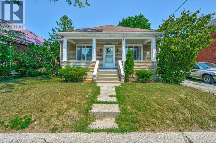 Photo 1 at 11 Hamilton Avenue, Echo Place, Brantford