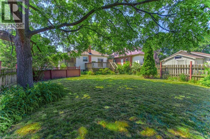 Photo 28 at 11 Hamilton Avenue, Echo Place, Brantford