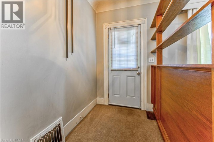 Photo 5 at 11 Hamilton Avenue, Echo Place, Brantford