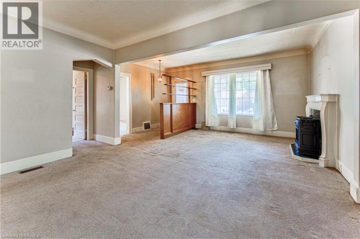 Photo 7 at 11 Hamilton Avenue, Echo Place, Brantford