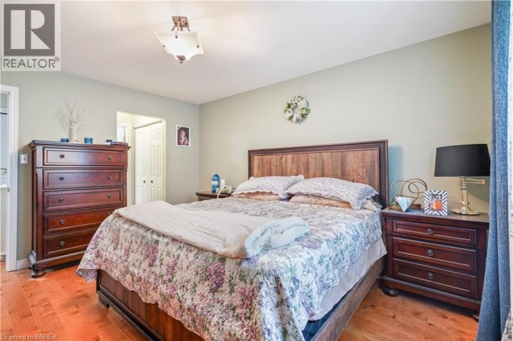Photo 20 at 11 - 1 Buchanan Crescent, Lynden Hills, Brantford