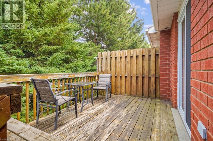 Photo 38 at 11 - 1 Buchanan Crescent, Lynden Hills, Brantford