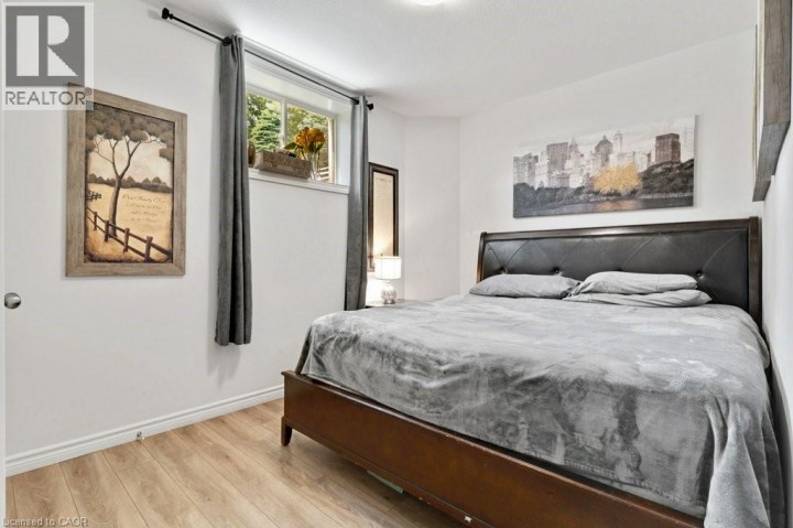 Photo 17 at 16 Brookfield Court, Ingersoll - South, Ingersoll