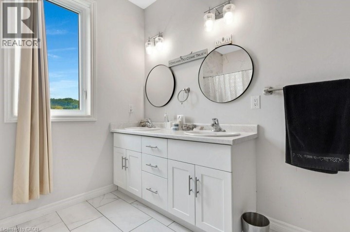 Photo 37 at 16 Brookfield Court, Ingersoll - South, Ingersoll