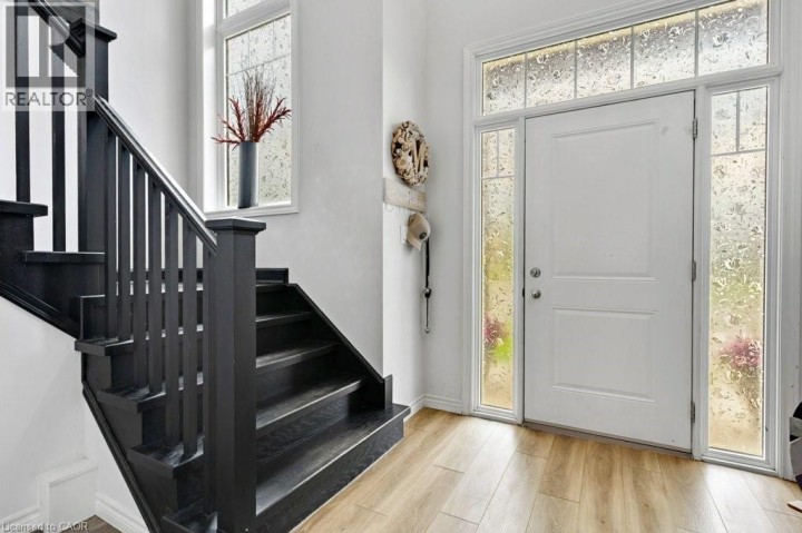 Photo 6 at 16 Brookfield Court, Ingersoll - South, Ingersoll