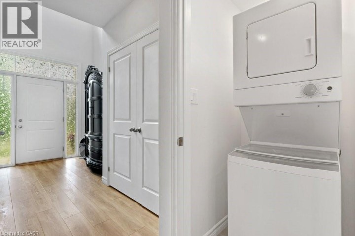 Photo 8 at 16 Brookfield Court, Ingersoll - South, Ingersoll