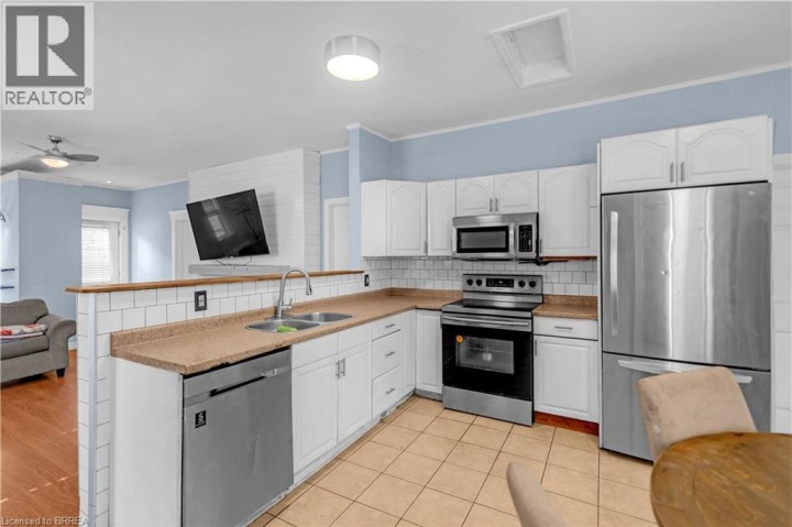 Photo 8 at 55 Aberdeen Avenue, Eagle Place West, Brantford