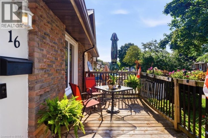Photo 5 at 16 Palomino Drive, Lynden Hills, Brantford