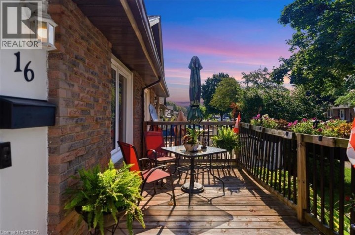 Photo 6 at 16 Palomino Drive, Lynden Hills, Brantford