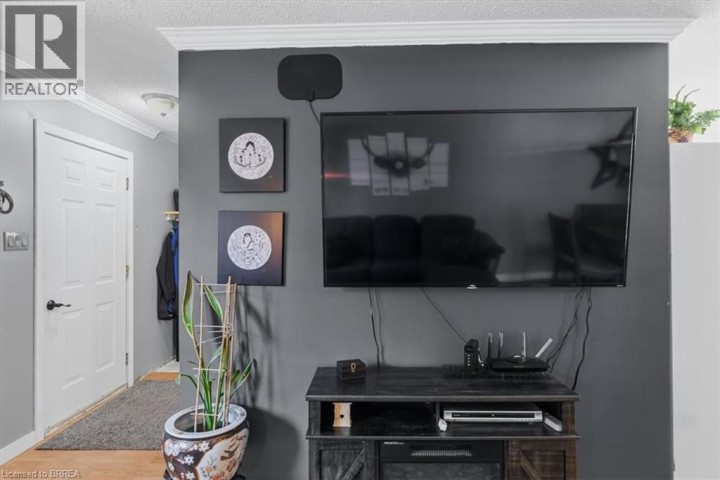 Photo 8 at 16 Palomino Drive, Lynden Hills, Brantford
