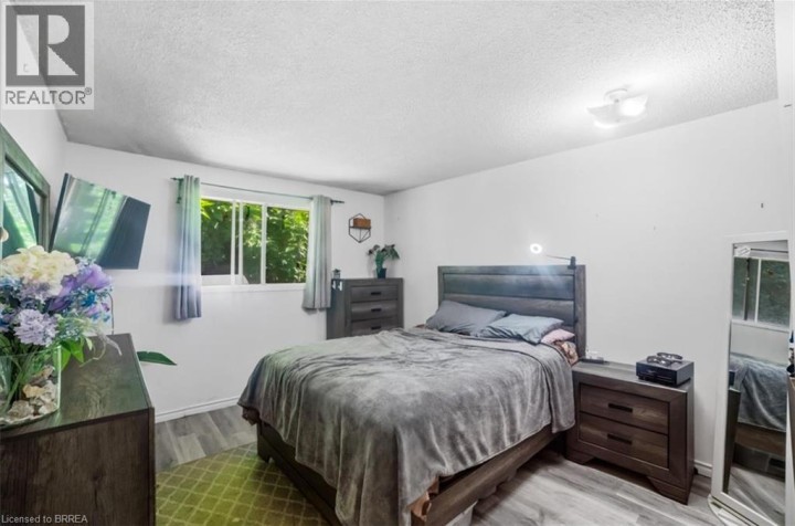 Photo 24 at 16 Palomino Drive, Lynden Hills, Brantford
