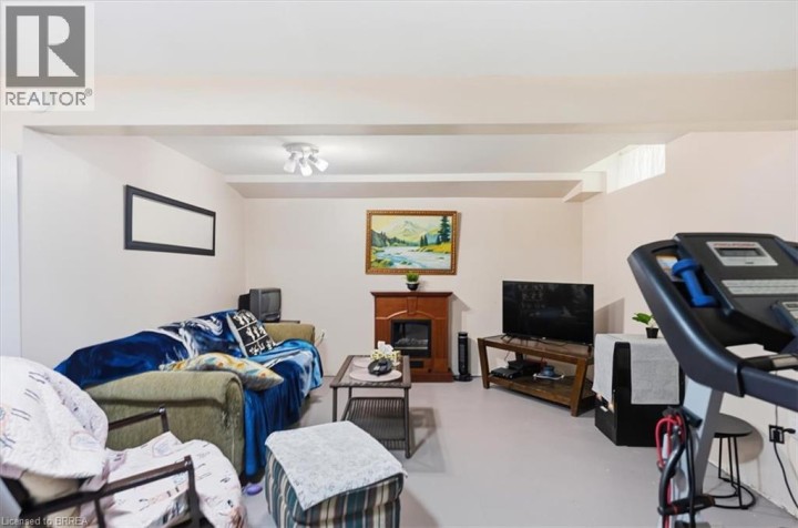 Photo 37 at 16 Palomino Drive, Lynden Hills, Brantford