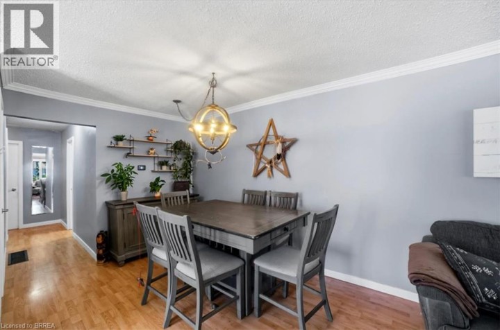 Photo 14 at 16 Palomino Drive, Lynden Hills, Brantford