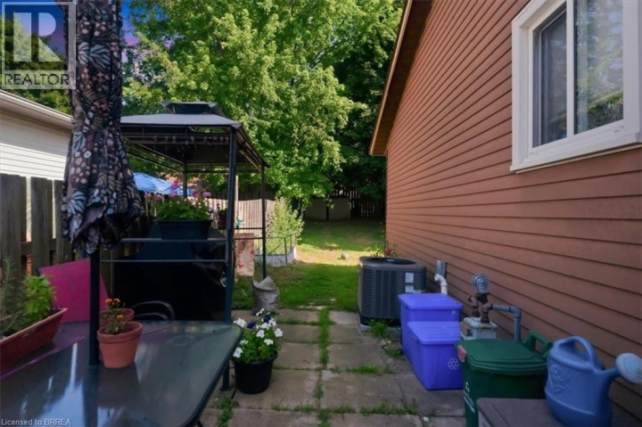 Photo 43 at 16 Palomino Drive, Lynden Hills, Brantford