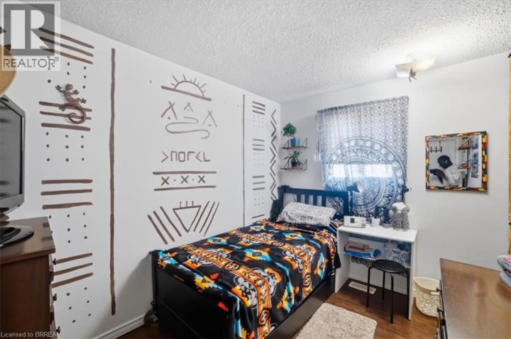 Photo 28 at 16 Palomino Drive, Lynden Hills, Brantford