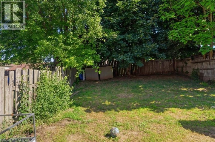 Photo 40 at 16 Palomino Drive, Lynden Hills, Brantford