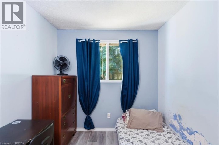 Photo 31 at 16 Palomino Drive, Lynden Hills, Brantford