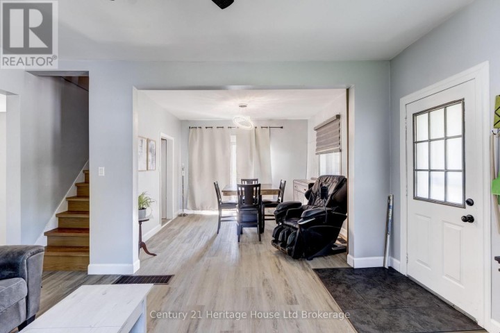 Photo 14 at 11 W Wood Street, Brownsville, South-West Oxford