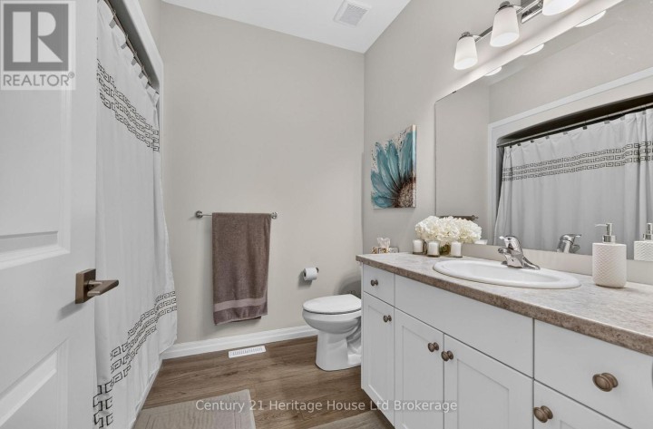 Photo 11 at 16 Huntley Avenue, Tillsonburg