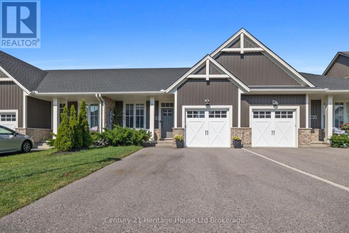 Photo 3 at 16 Huntley Avenue, Tillsonburg