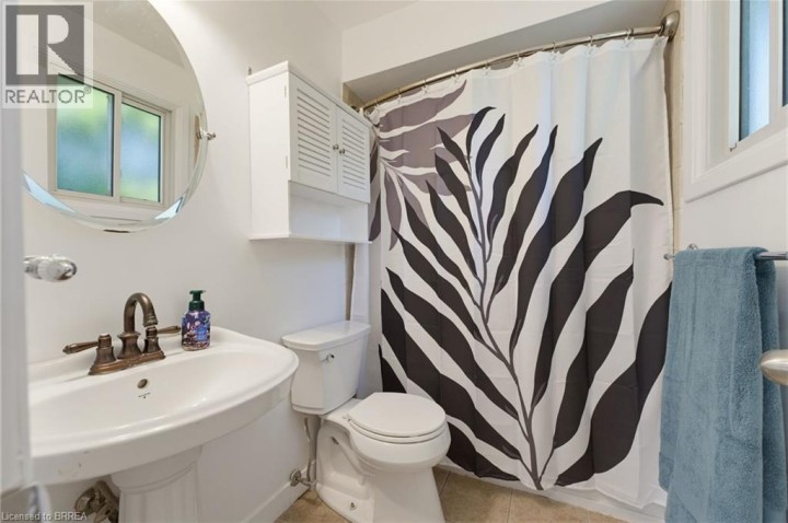 Photo 14 at 5 Keeler Place, Echo Place, Brantford