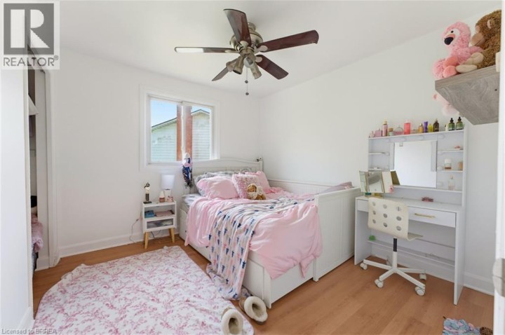 Photo 16 at 5 Keeler Place, Echo Place, Brantford