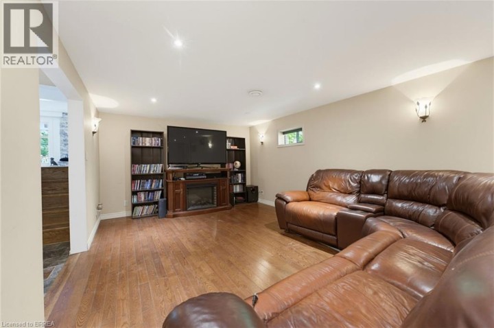 Photo 27 at 5 Keeler Place, Echo Place, Brantford