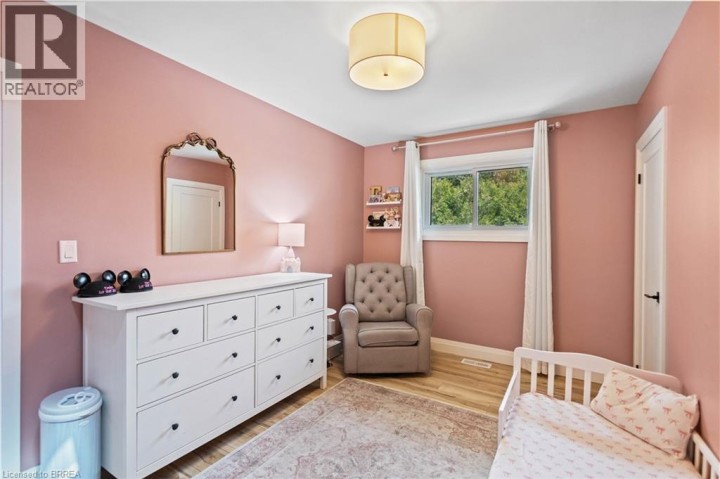 Photo 19 at 87 St Paul Avenue, Holmedale, Brantford