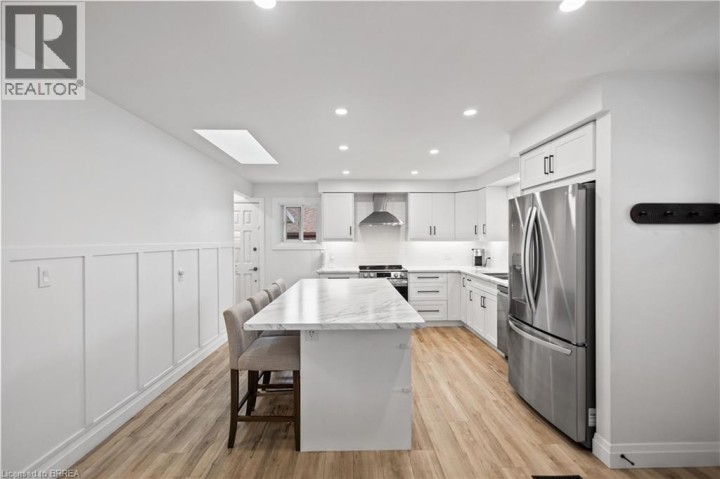 Photo 10 at 87 St Paul Avenue, Holmedale, Brantford