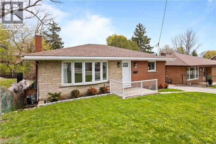 Photo 4 at 87 St Paul Avenue, Holmedale, Brantford